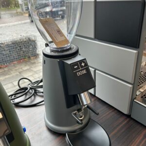 MACAP M2E Grau / Ausstellungsgerät ohne Bezüge